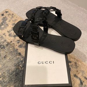 Gucci sandals size 6 with box